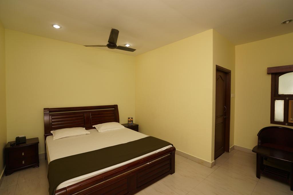 Guest house Lloyds Serviced Apartments,krishna Street,t Nagar 3*