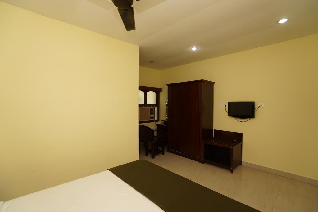 Guest house Lloyds Serviced Apartments,krishna Street,t Nagar Chennai